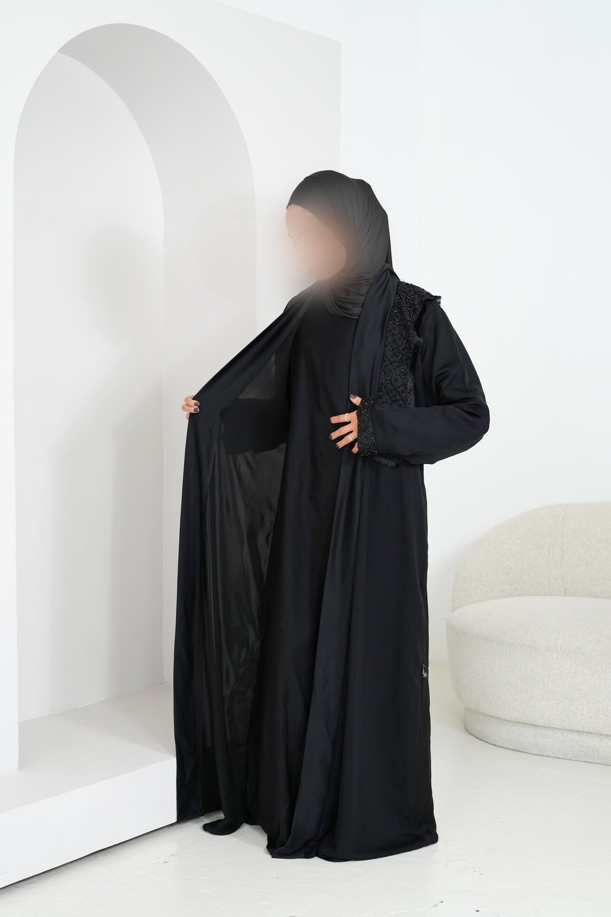 Abaya Ana